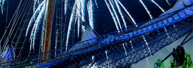 Feuerwerk bei den Tall Ships' Races in Stettin. Foto: Polnisches Fremdenverkehrsamt