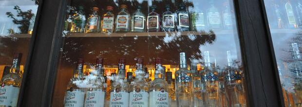 Die Auslage eines Alkohol-Geschäfts. Foto: Kolberg-Café