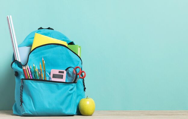 Schultasche mit Material. Foto: Vinicius Imbroisi via Pixabay Schultasche mit Material. Foto: Vinicius Imbroisi via Pixabay