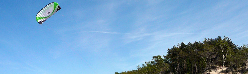 Kitedrachen am Strand von Kolberg. Foto: Kolberg-Café