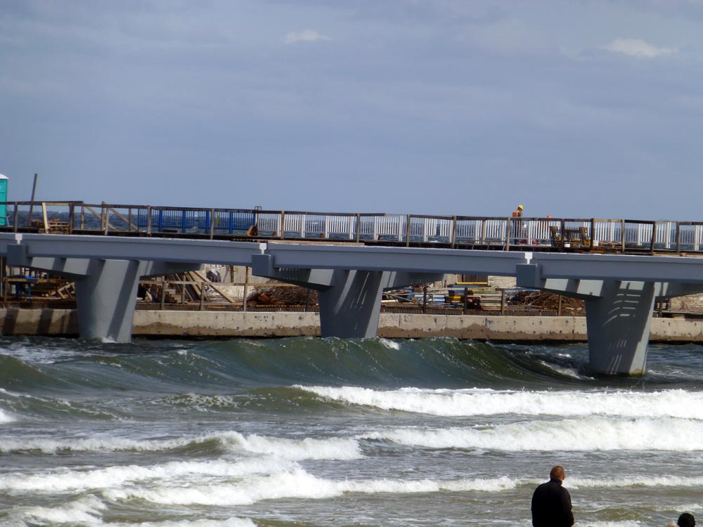 Bauarbeiten an der Seebrücke 2015. Foto: Kolberg-Café Bauarbeiten an der Seebrücke 2015. Foto: Kolberg-Café