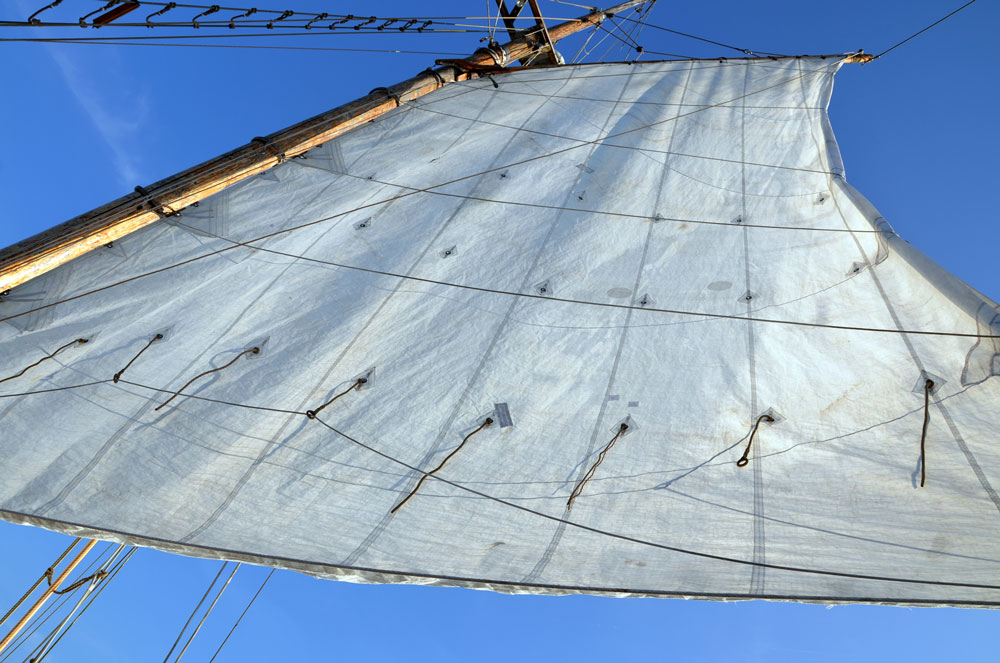 Segelschiff vor Kolberg. Foto: Kolberg-Café