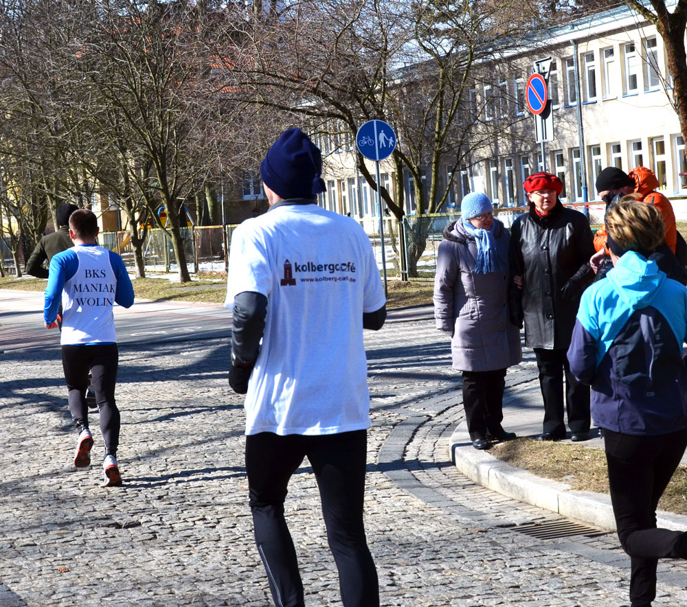 Ein Läufer beim Kolberg-Lauf 2013. Foto: Kolberg-Cafe